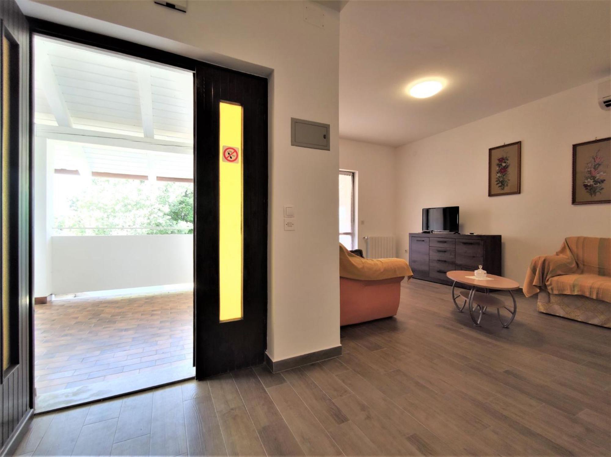 Apartments Morena Rakalj Стая снимка