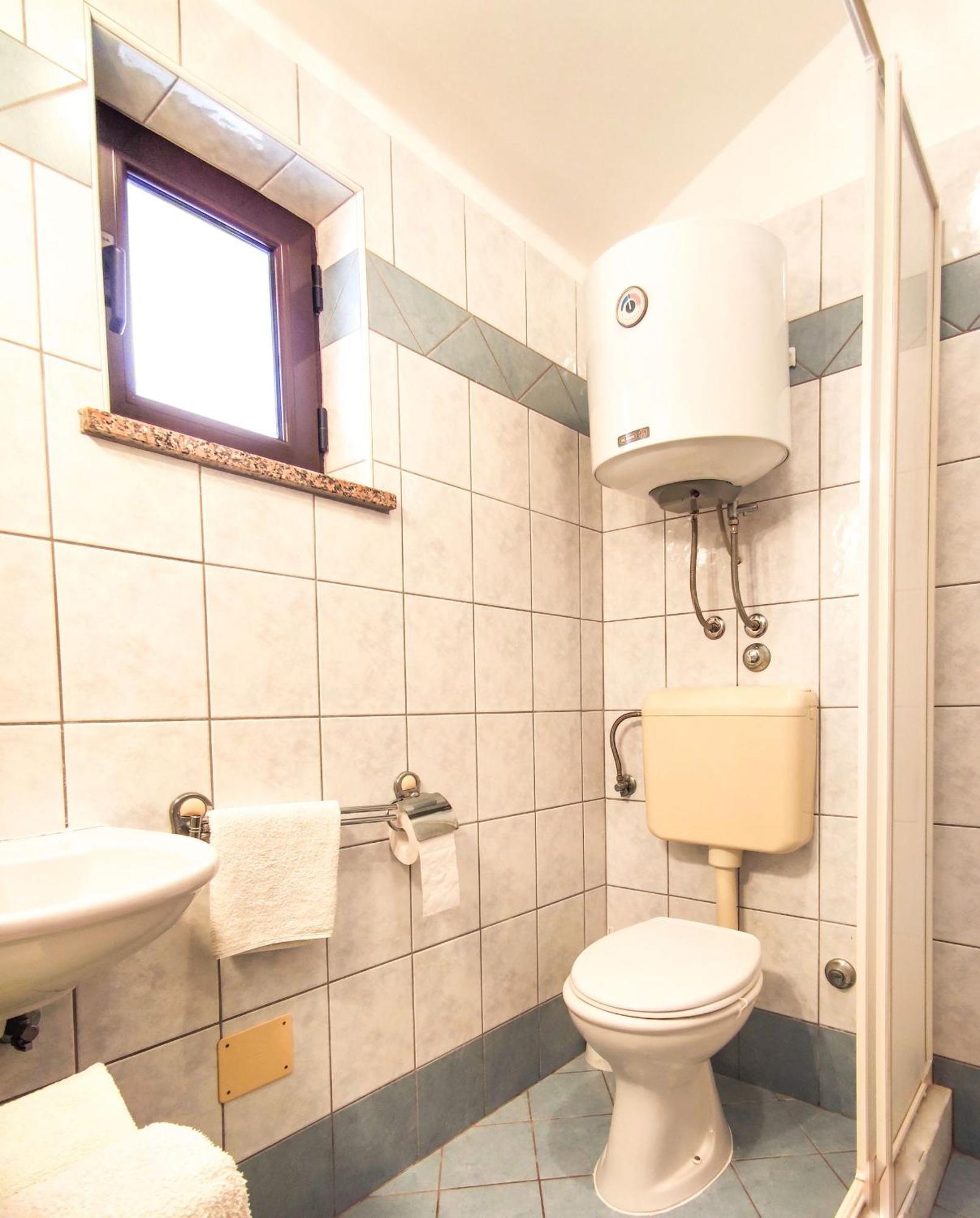 Apartments Morena Rakalj Екстериор снимка
